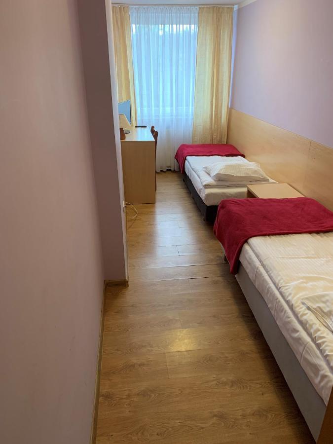 Ludowa Restauracja & Noclegi Kietrz Esterno foto