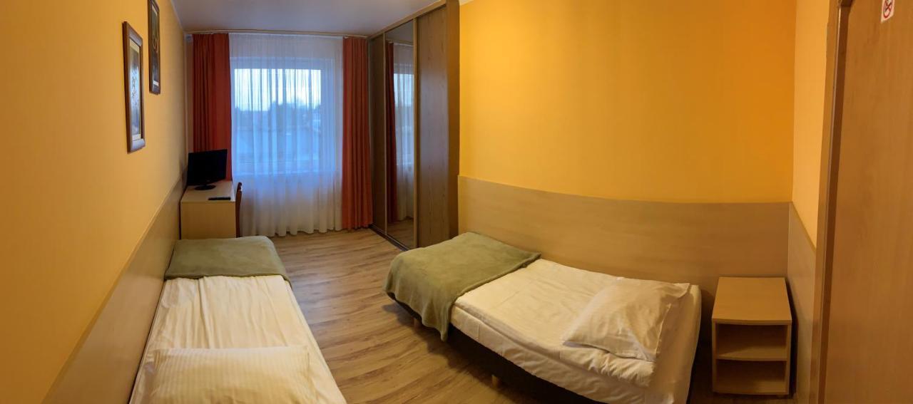 Ludowa Restauracja & Noclegi Kietrz Esterno foto